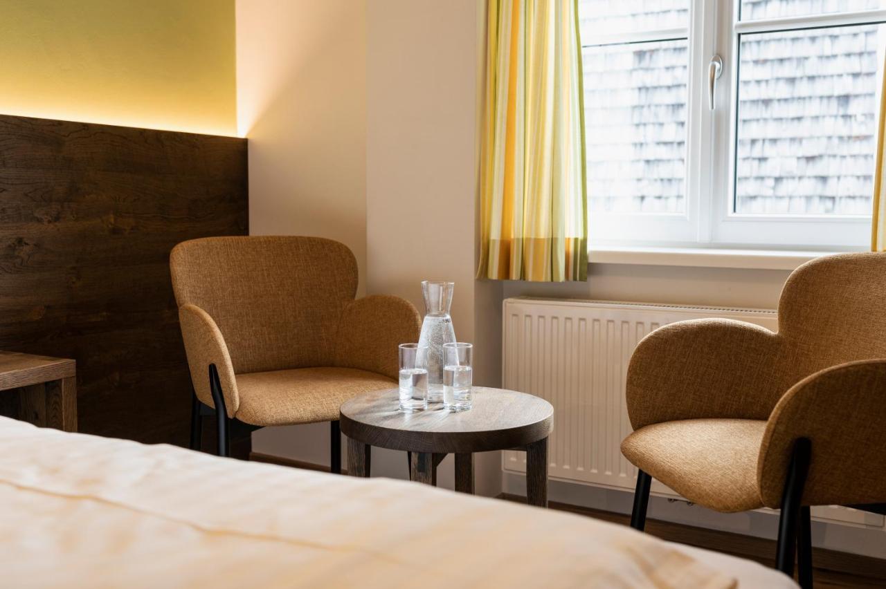 Kirchenwirt Hotell Strobl Exteriör bild