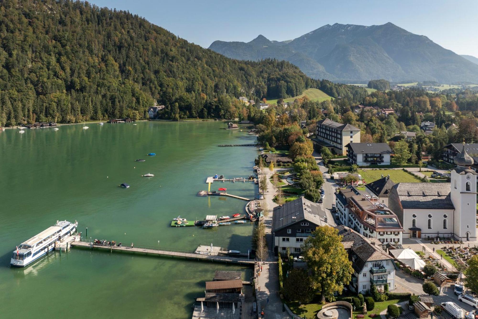 Kirchenwirt Hotell Strobl Exteriör bild