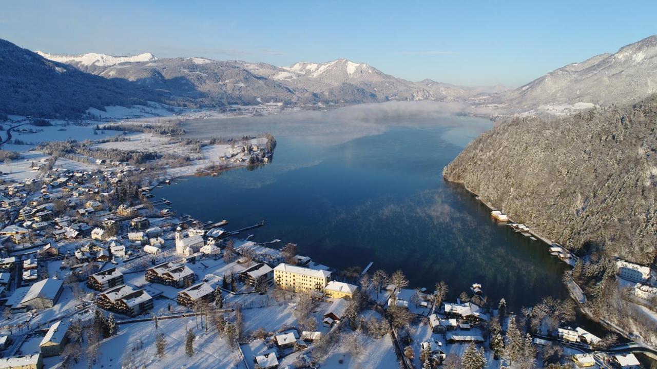 Kirchenwirt Hotell Strobl Exteriör bild